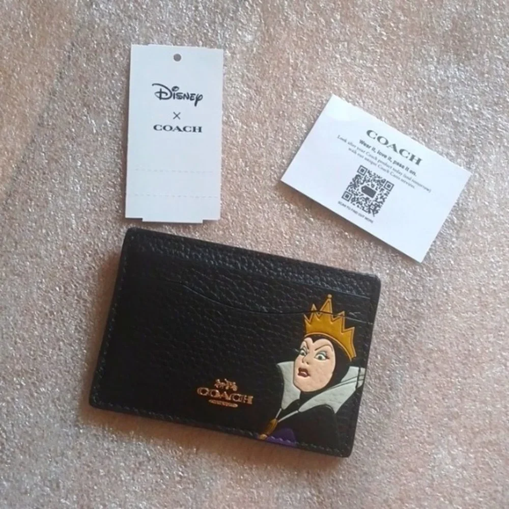SOLD - NWT Disney X Coach Card Case With Evil Queen Motif Card Holder CD674 - Picture 1 of 7